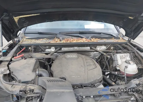 2018 Audi Q5 2.0T Premium/2.0T Tech Premium z USA, uszkodzony, nr VIN WA1BNAFY6J2100245